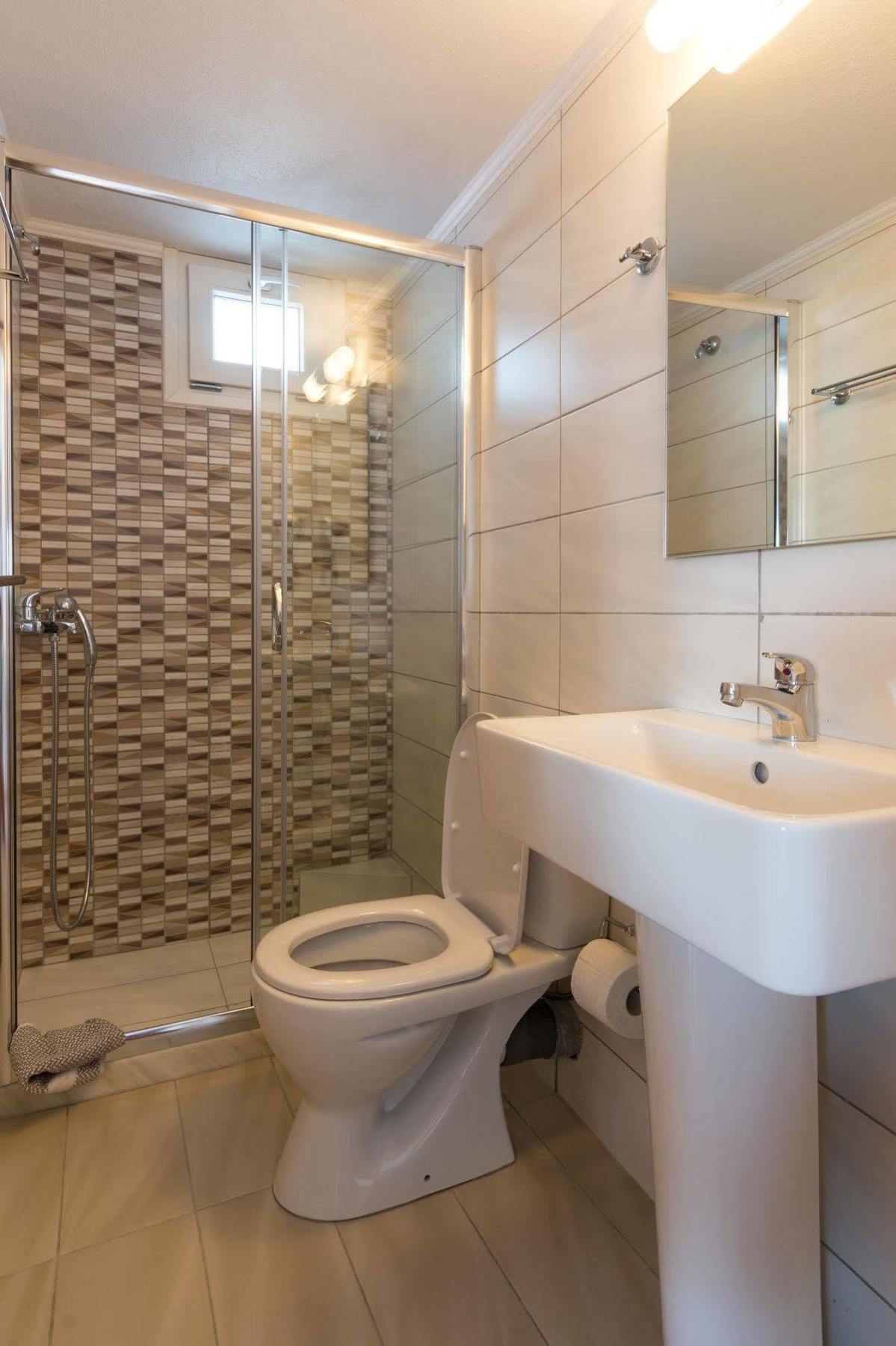 Socrates Apartmens & Restaurant มิลาโตส ภายนอก รูปภาพ