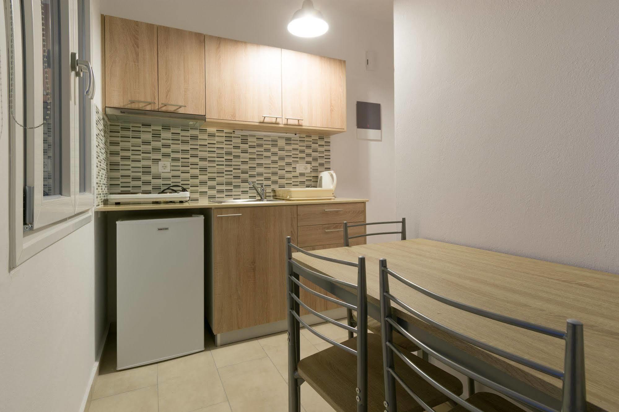 Socrates Apartmens & Restaurant มิลาโตส ภายนอก รูปภาพ